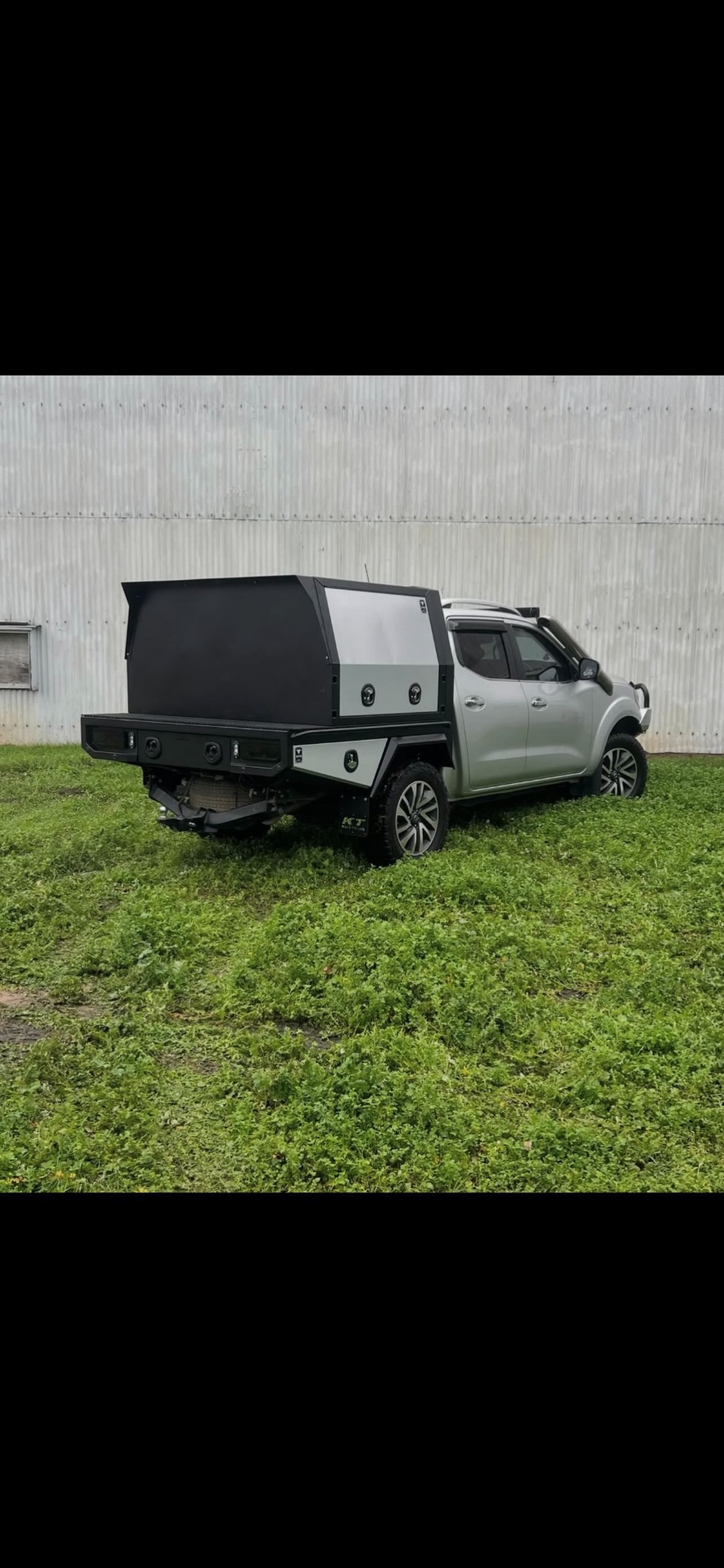 NP300 Tray & Canopy